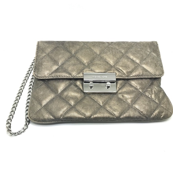 MICHAEL KORS QUILTED LEATHER HANDBAG